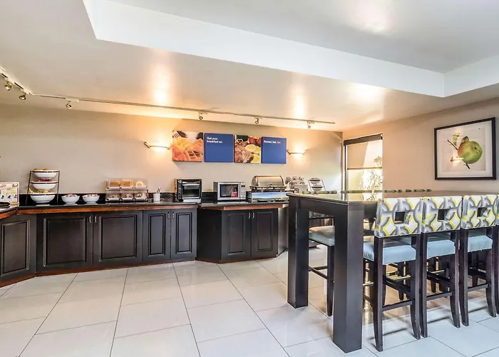 Inn Spark By Hilton Chicago O'hare