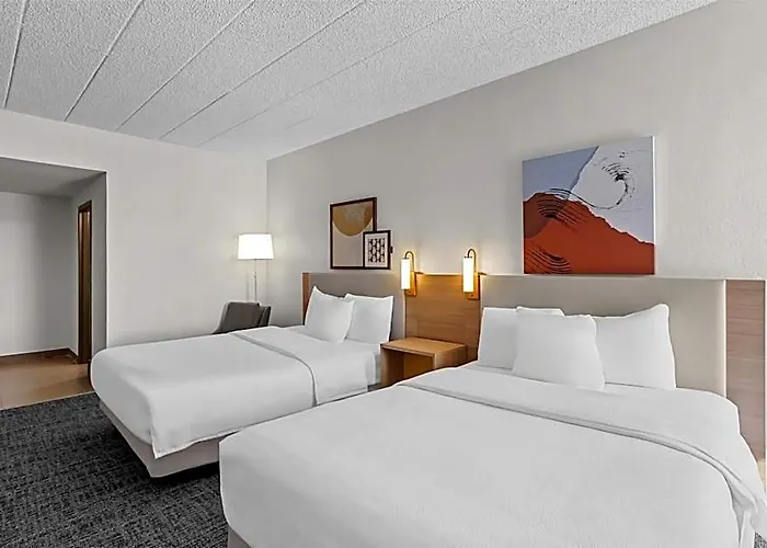 Inn Spark By Hilton Chicago O'hare Des Plaines